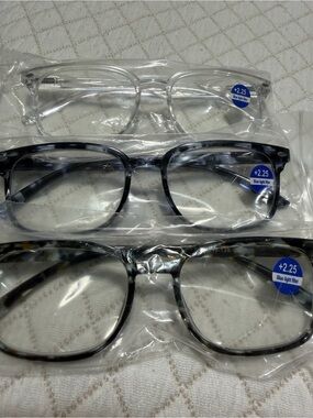 Blue Light Reading Glasses - Clear, Black, Tortoise - +2.25